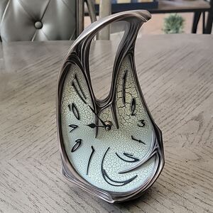 Veronese  design bronze clock table  NWOT